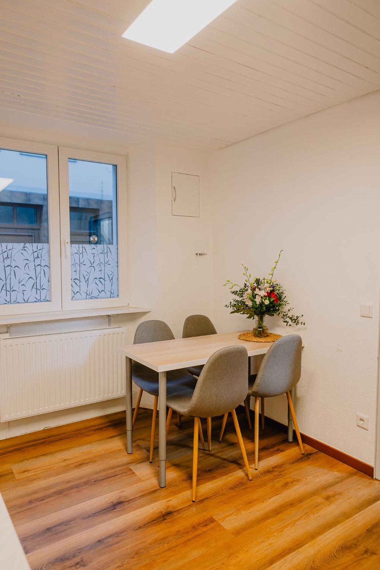 Gemuetliches Haus Mit 2 Zimmern Vallendar Luaran gambar